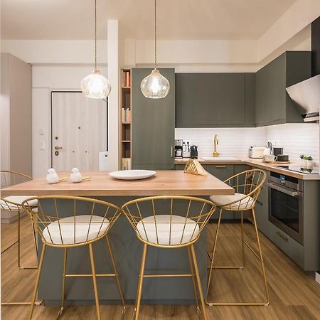 Chic And Comfort Home In Central Афины Экстерьер фото