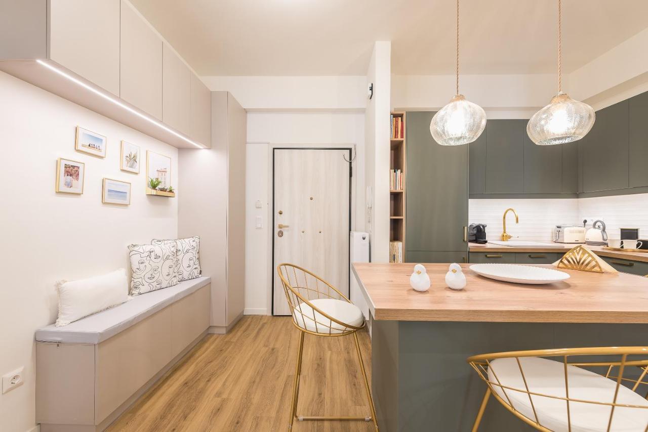Chic And Comfort Home In Central Афины Экстерьер фото