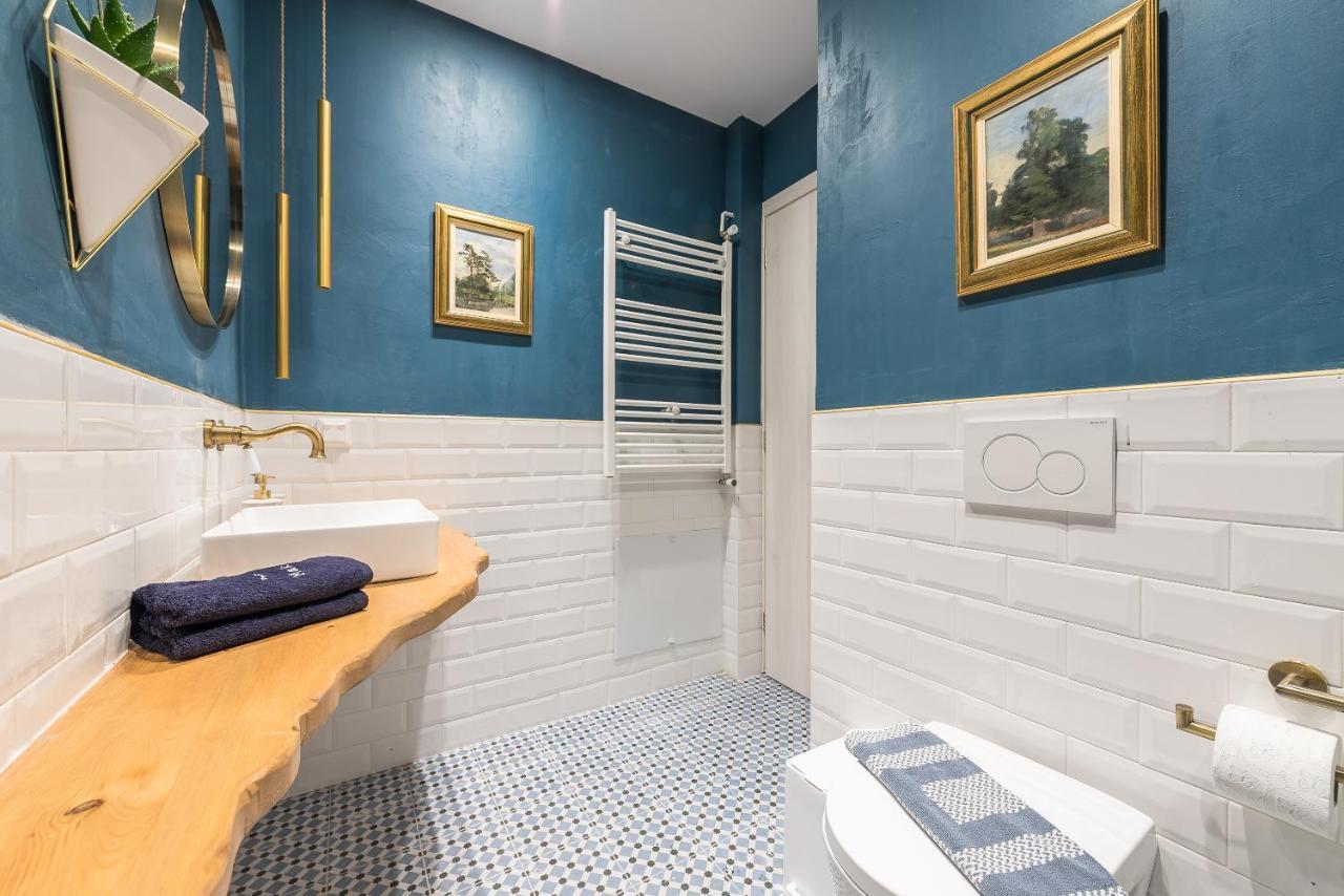 Chic And Comfort Home In Central Афины Экстерьер фото
